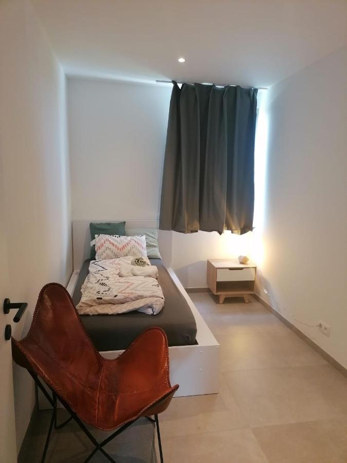 Rent & Relax: Vitrabelle Villa Lommel Buitenkant foto